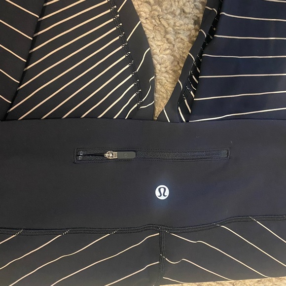 lululemon leggings - Picture 2 of 4